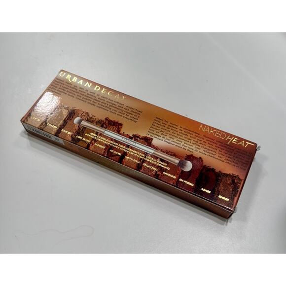Urban Decay Naked Heat Eyeshadow Palette - Picture 8 of 10